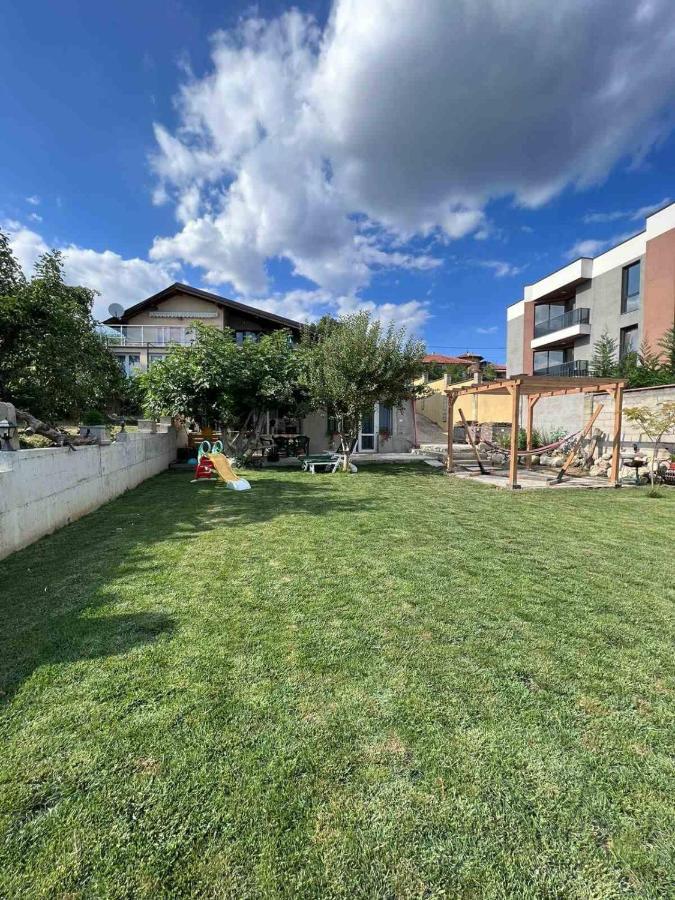 Вила Полина Varna Exterior foto
